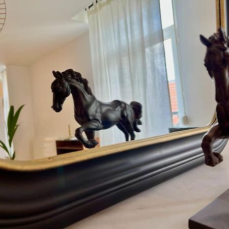 Chez Louis - Le Remois Du Centre Apartment Reims Luaran gambar