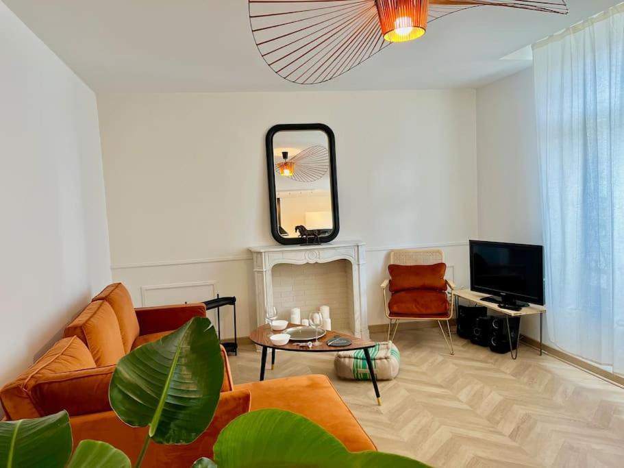 Chez Louis - Le Remois Du Centre Apartment Reims Luaran gambar